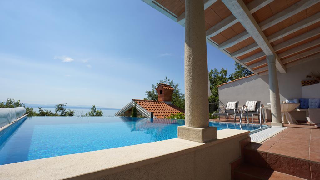 Apartments Villa Krasa Lovran Ngoại thất bức ảnh