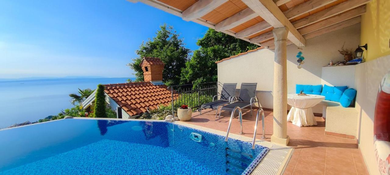 Apartments Villa Krasa Lovran Ngoại thất bức ảnh